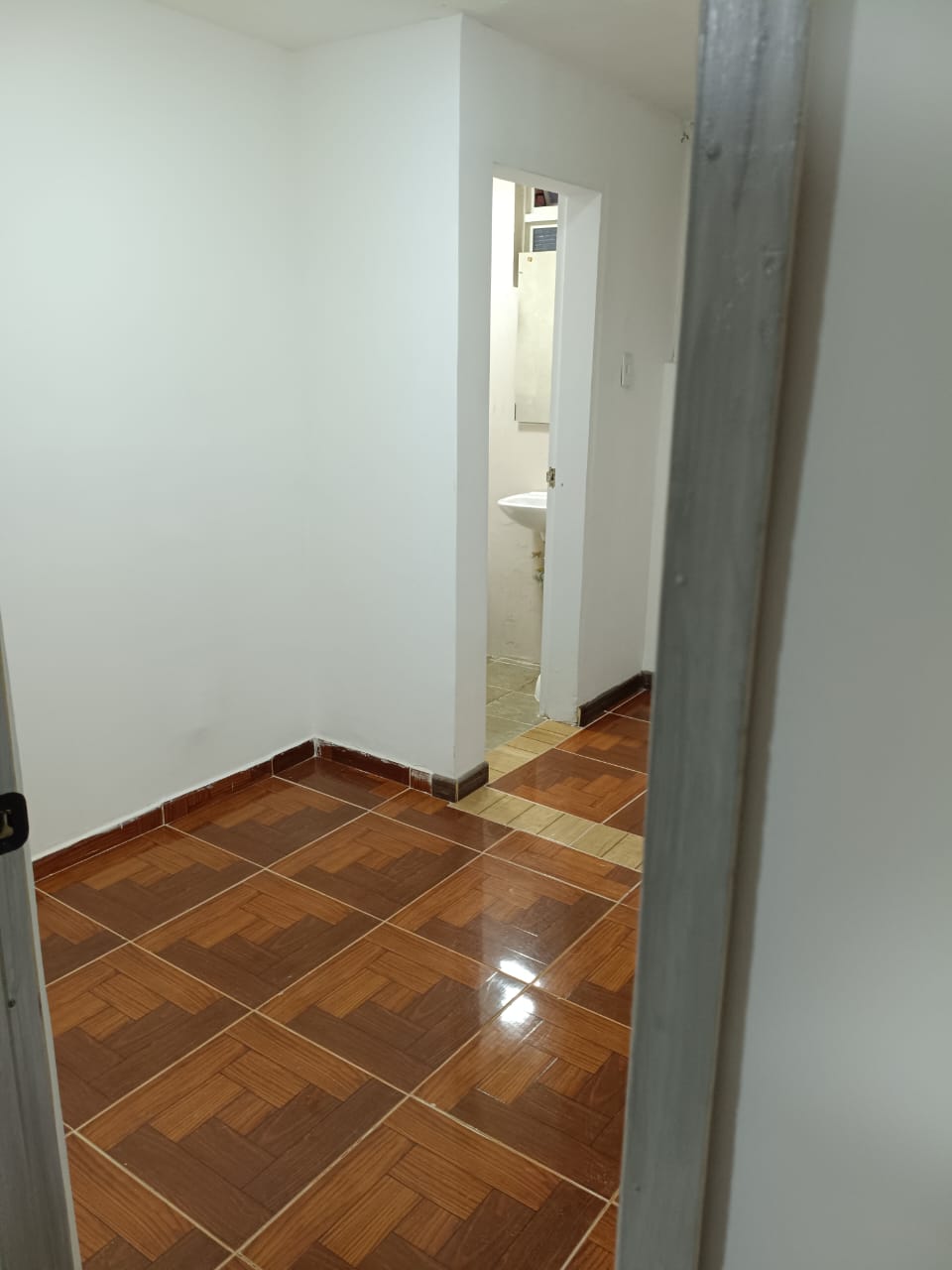 Acceso al baño auxiliar