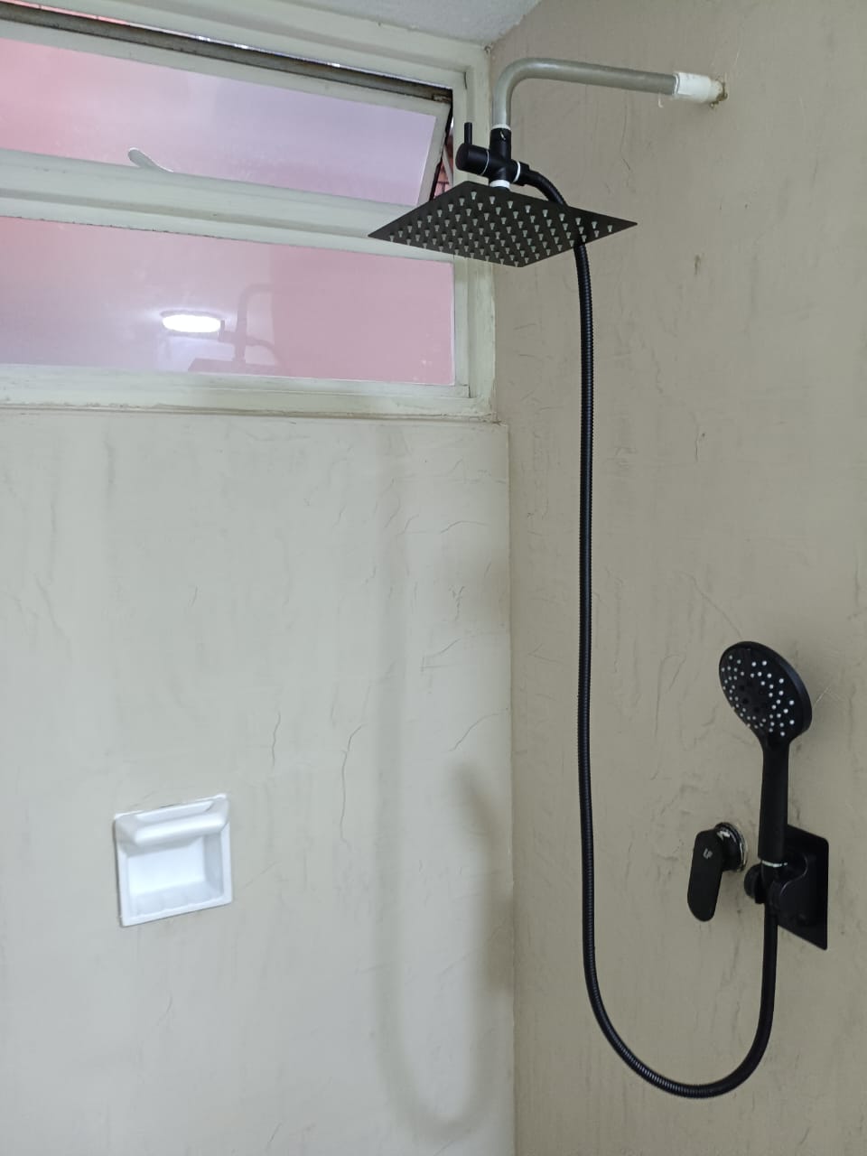 Ducha tipo lluvia — grifería