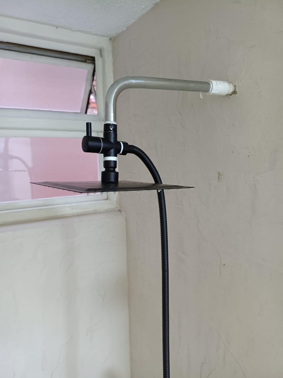 Grifería de ducha renovada